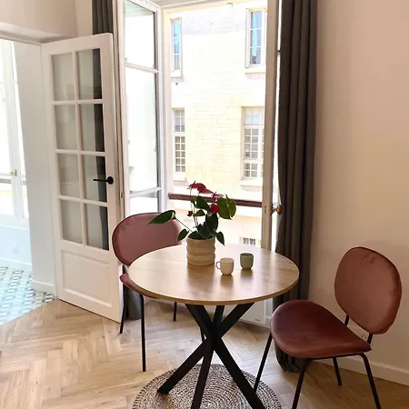 Brand New Apartment - Rue Cler Paris Exterior photo