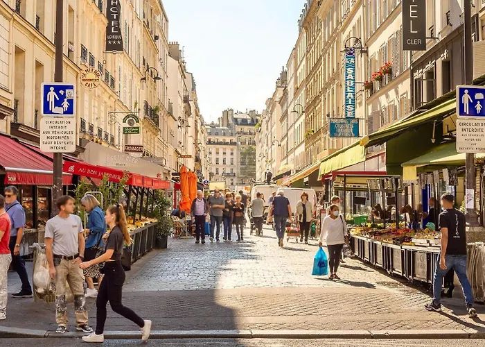 Brand New Apartment - Rue Cler Paris