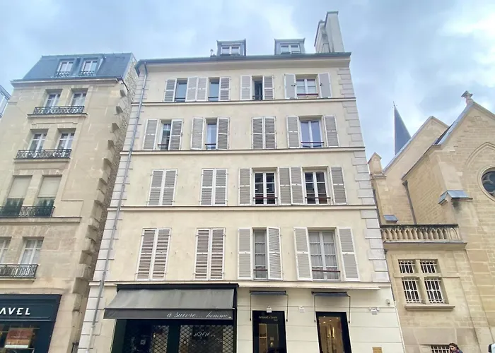 Brand New Apartment - Rue Cler Paris