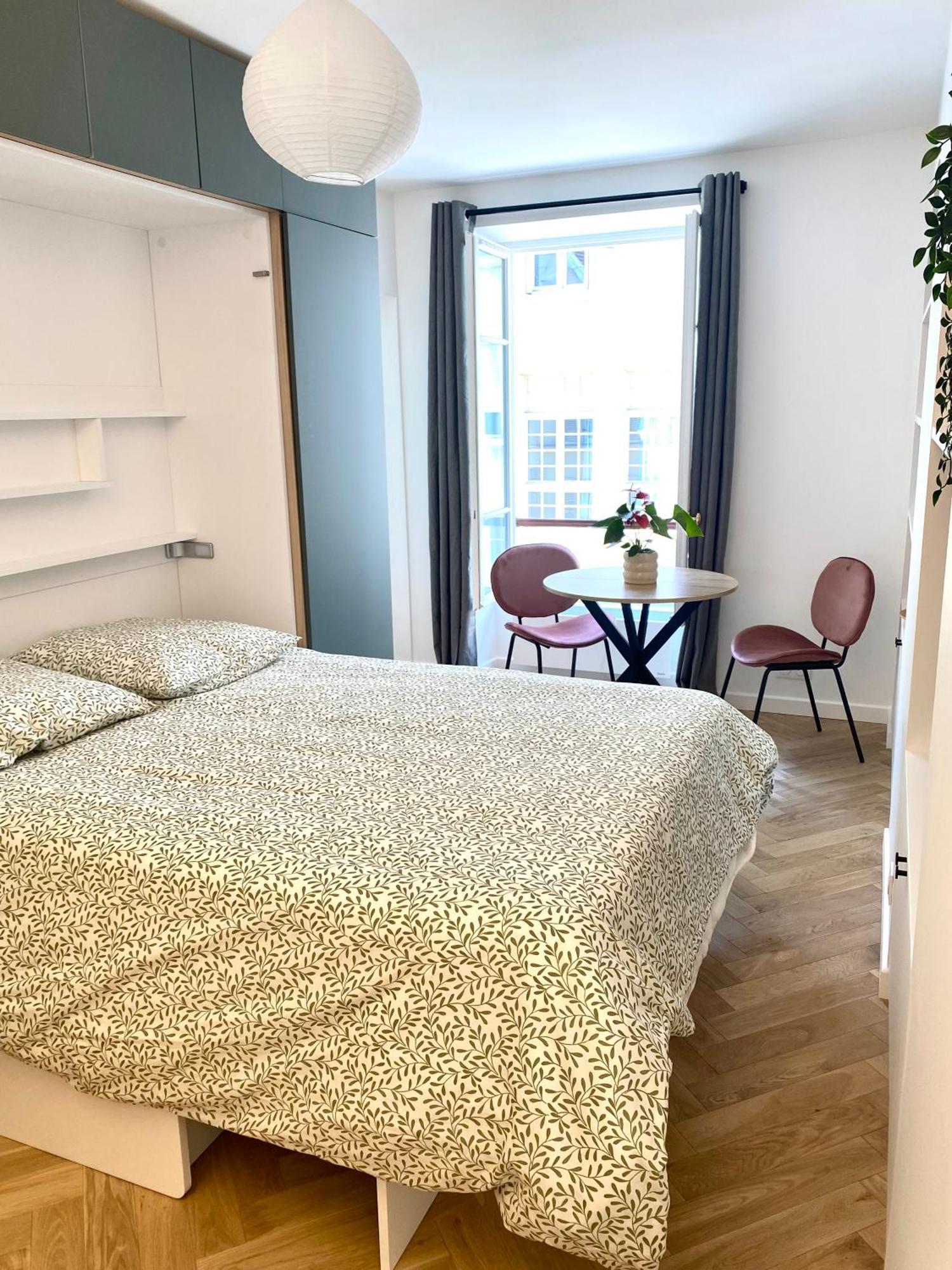Brand New - Rue Cler Apartamento