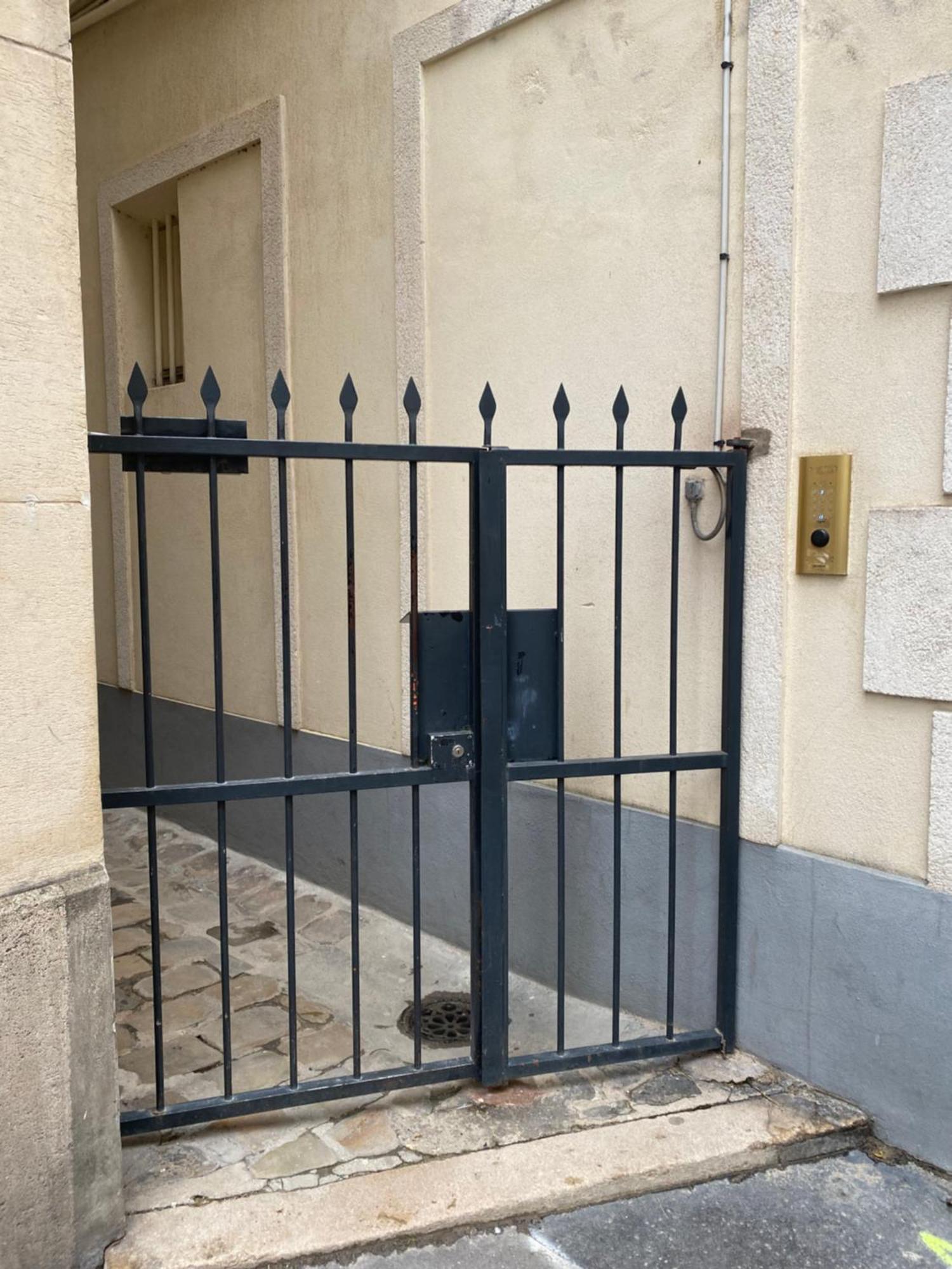 Brand New - Rue Cler Appartement *